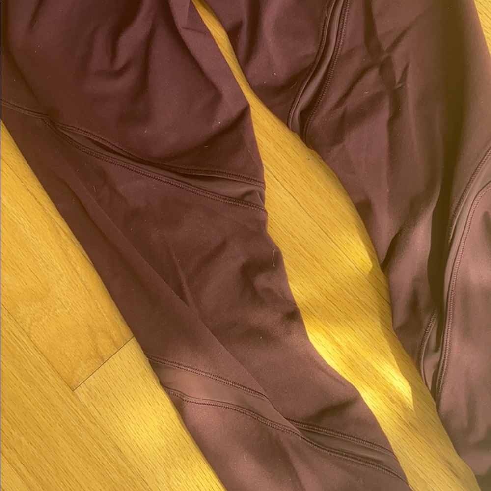 Lulu Lemon Leggings View 5